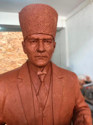 ATATÜRK HEYKELİ ATATÜRK HEYKELİ
