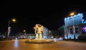ÇİFT BAŞLI KARTAL ANITI